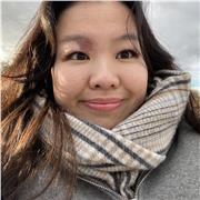 Étudiante enseignant le français et l’anglais du niveau primaire au lycée